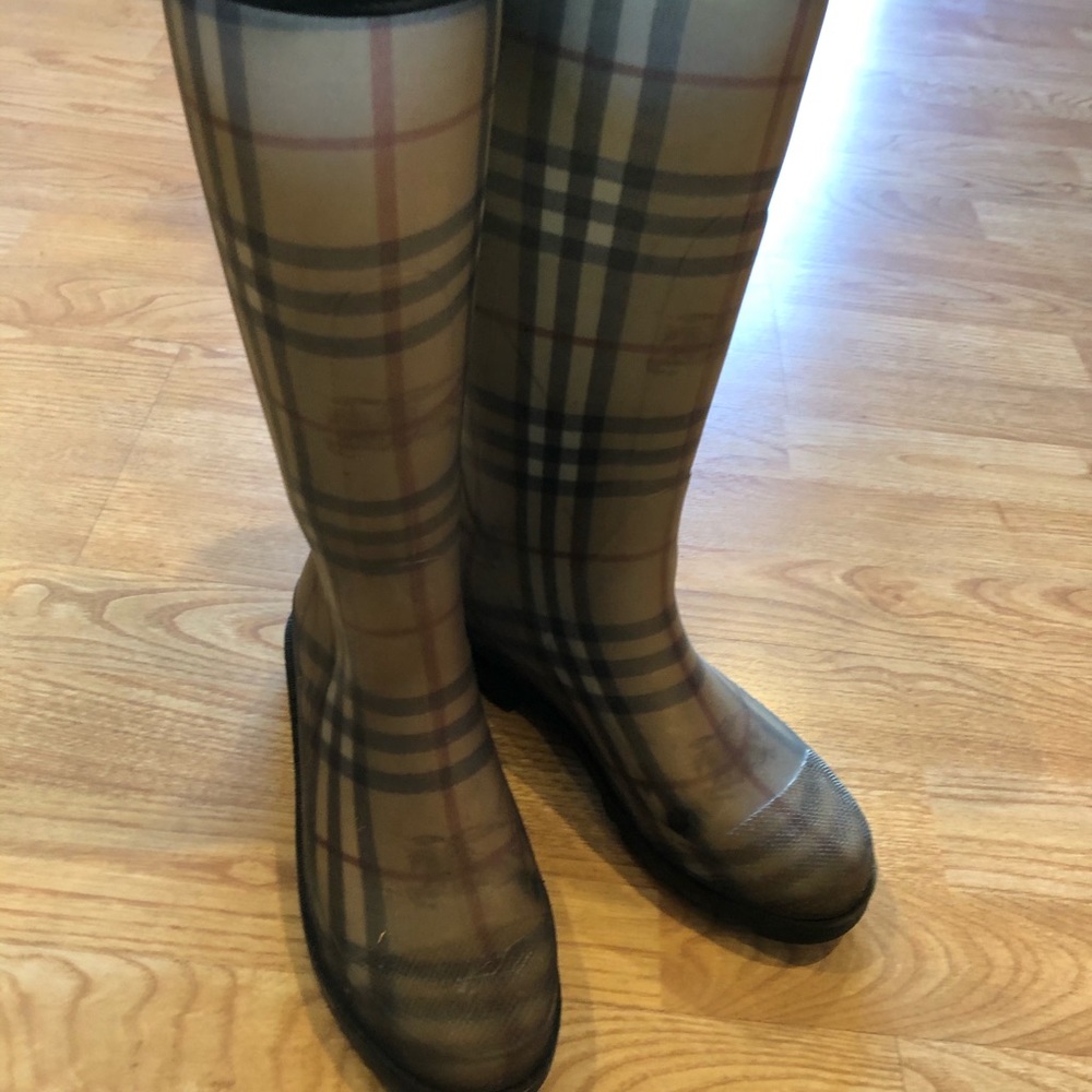 Burberry Rainboots